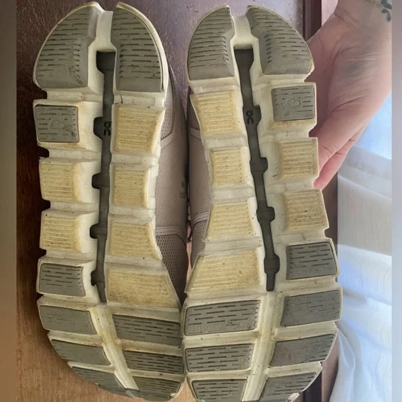 Oncloud Running Shoes in Lilac - Picture 5 of 5